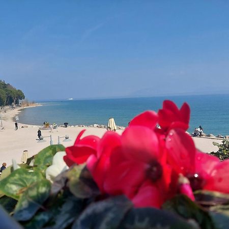 B&B Villa Giulia Дезенцано-дель-Гарда Экстерьер фото